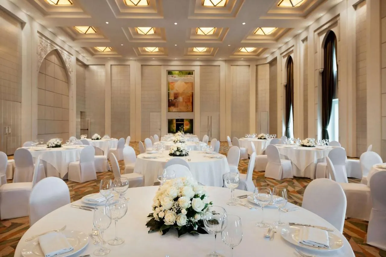 Shangri-La Dubai Hotel