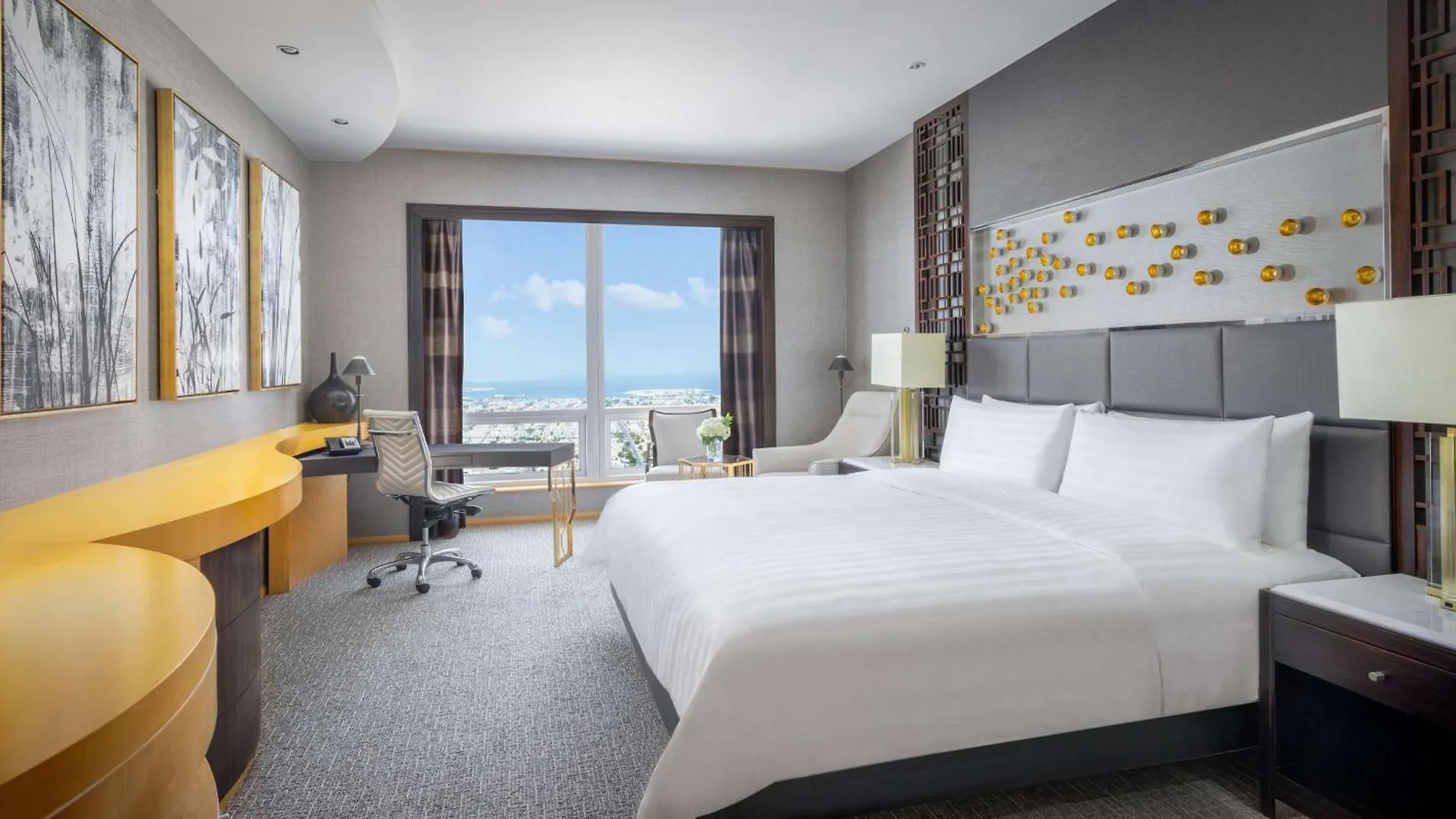 Shangri-La Dubai 5*,